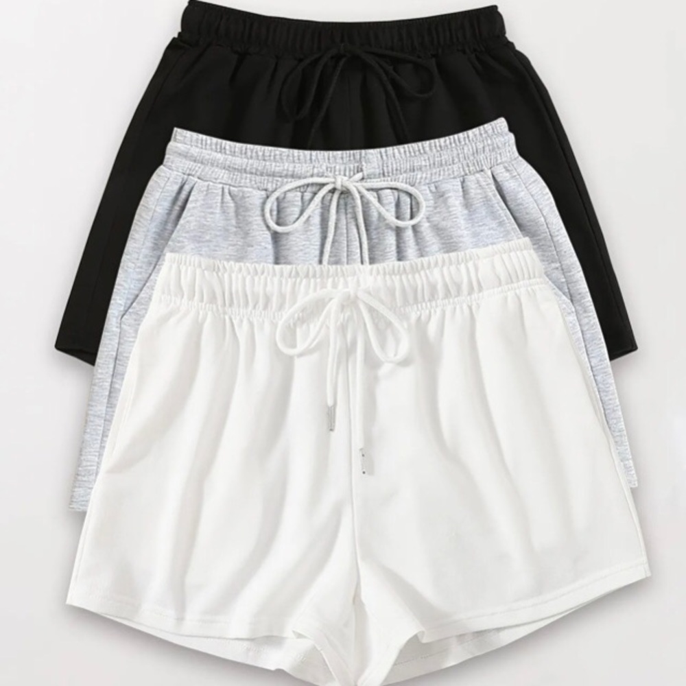 3 pair knit shorts, slash pkts, elastic waist w/ drawstring, NWOT -junior sz M - Picture 3 of 11